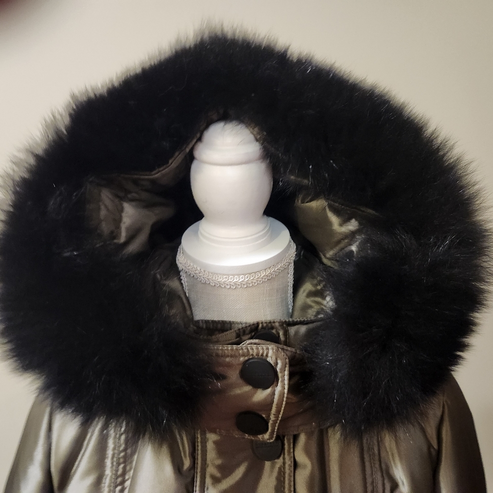 Women's Metallic Jacket with Fur Trim - Picture 3 of 16